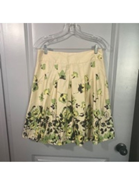 George Dresses & Skirts - Women's George Beige Floral Skirt Size 6
